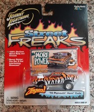 JOHNNY LIGHTNING STREET FREAKS R1 1970 PLYMOUTH CUDA HEMI ZINGER WHITE LIGHTNING