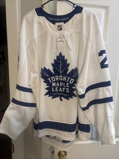 2020 2021 Game Used Toronto Maple Leafs Jersey #23 Dermott Size 56