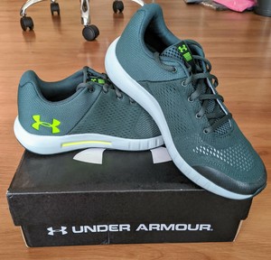 under armour grade school pursuit
