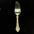 Lunt Eloquence Sterling Silver Handle Cheese Server  7" Signed