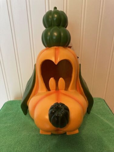 Disney 2024 Goofy Halloween LED Light Up Resin Pumpkin Kohl's (SMALL FLAWS)
