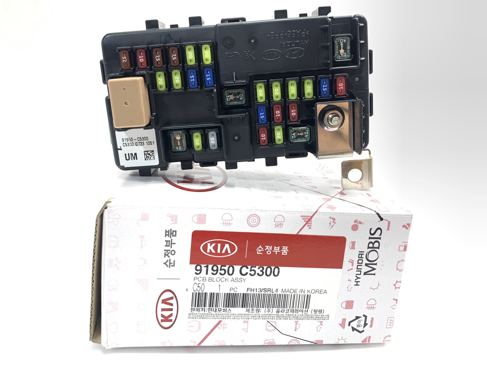 20162018 KIA Sorento OEM Fuse & Relay Box 91950C5300 eBay