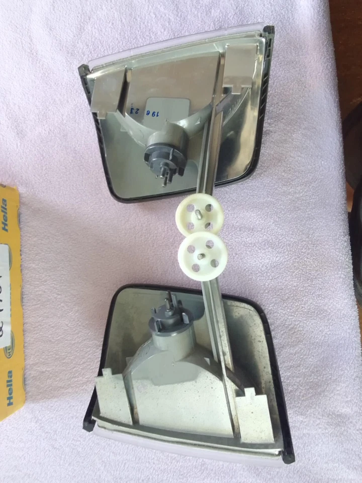 Indicador de giro nuevo Mercedes Benz w201 190E 190d Hella Foto 2 de 4