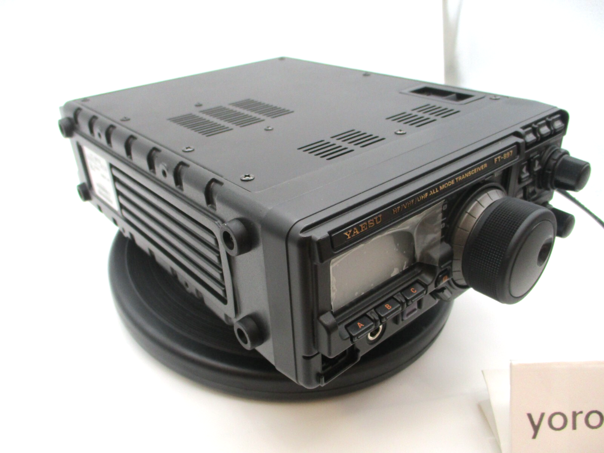 YAESU FT-897 トランシーバー YAESU FT-897 HF/50/144/430 MHz All-Mode Transceiver 80W Mic/FP-30A