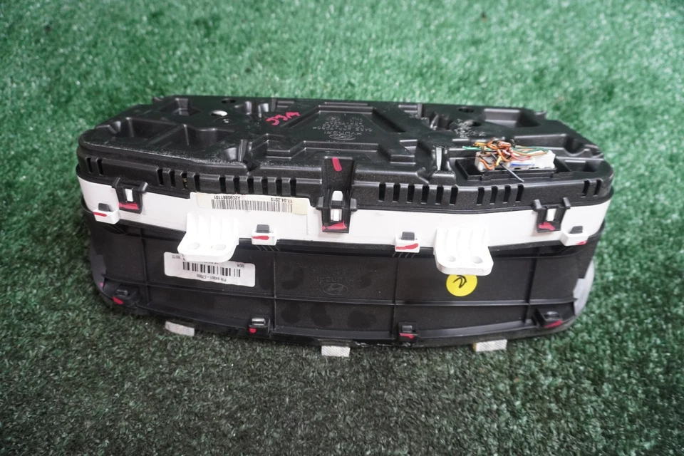 2015 2016 HYUNDAI Sonata Speedometer Gauge Cluster OEM 93K Miles  94001C2000 - Image 2 of 4