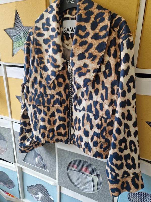 Ganni women's Leopard Jacket size eu 36 (8-12) image 7