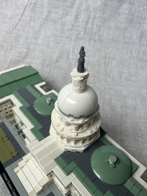 LEGO ARCHITECTURE: United States Capitol Building (21030) 100% Complete!