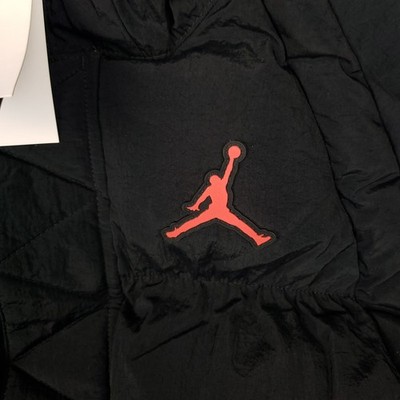 NEW Jordan Jacket Mens S Black Nylon Essential Puffer Hooded