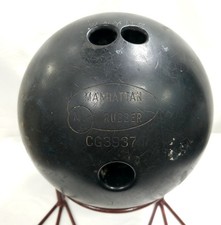 Manhattan Rubber Black Bowling Ball 15 lb 12 oz Distressed
