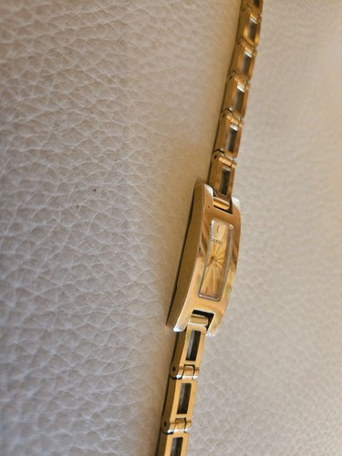 Ladies Gucci Gold 3900L Bracelet Watch Genuine. .. - Picture 5 of 7
