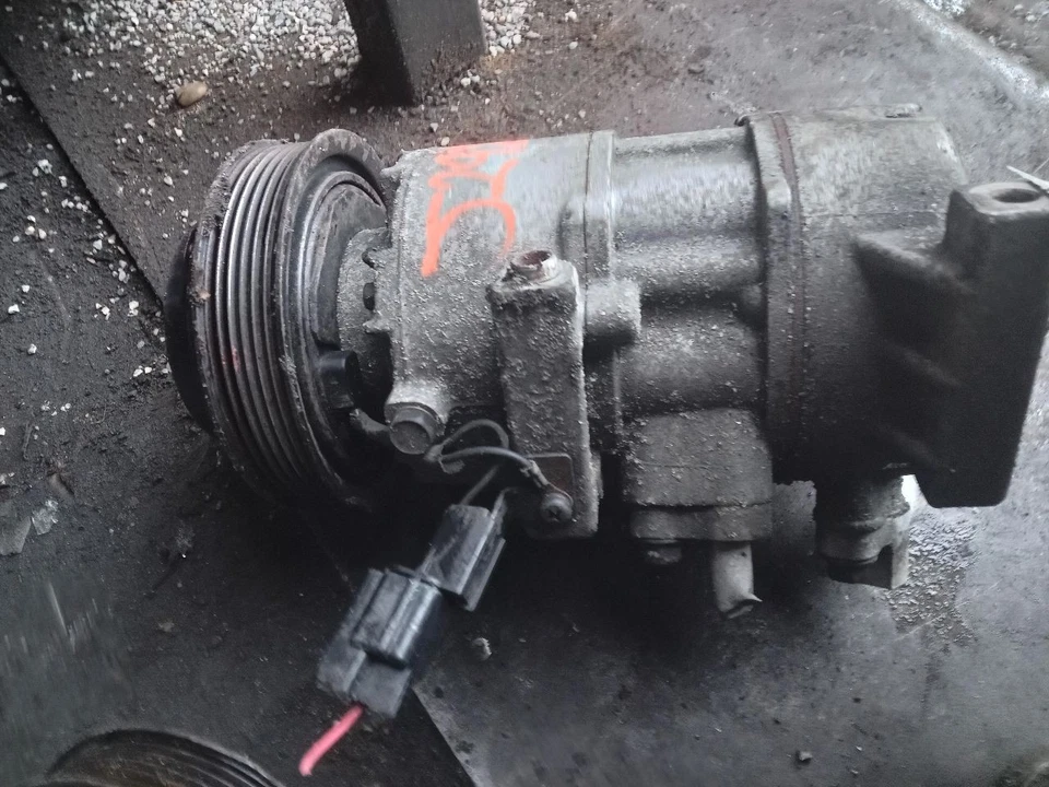 Used A/C Compressor fits: 2015 Hyundai Veloster 1.6 Grade A Foto 2 de 4