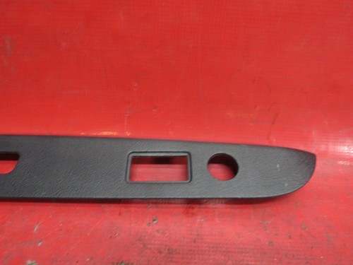 2006 BENTLEY FLYING SPUR TAILGATE BEZEL COVER - Picture 2 of 6