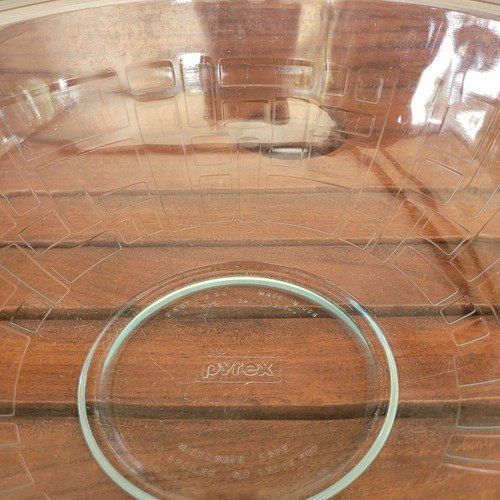 Pyrex 2.5 Qt Block/Brick Mixing Bowl #325 & 1 Qt Nesting Bowl #322 Tinted - Picture 3 of 6