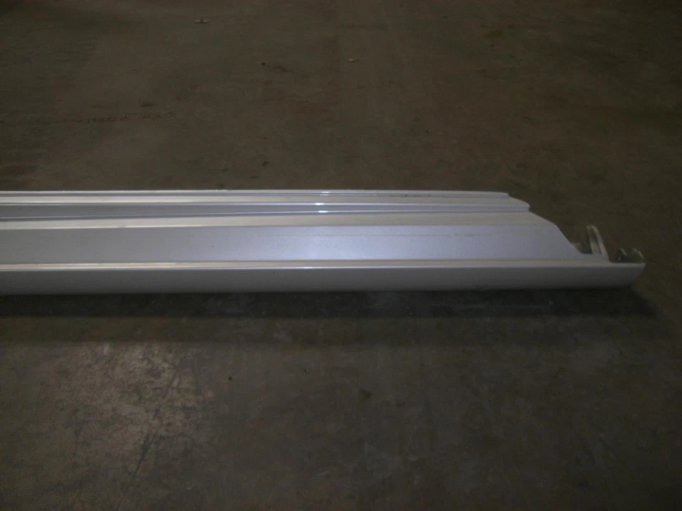 Cadillac STS 2005 moldura basculante accionamiento izquierdo moldura efecto suelo Foto 2 de 4