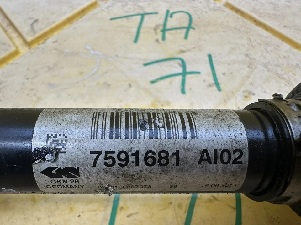 BMW X1 2012-2015 - Eje delantero izquierdo CV 7591681 Foto 2 de 4