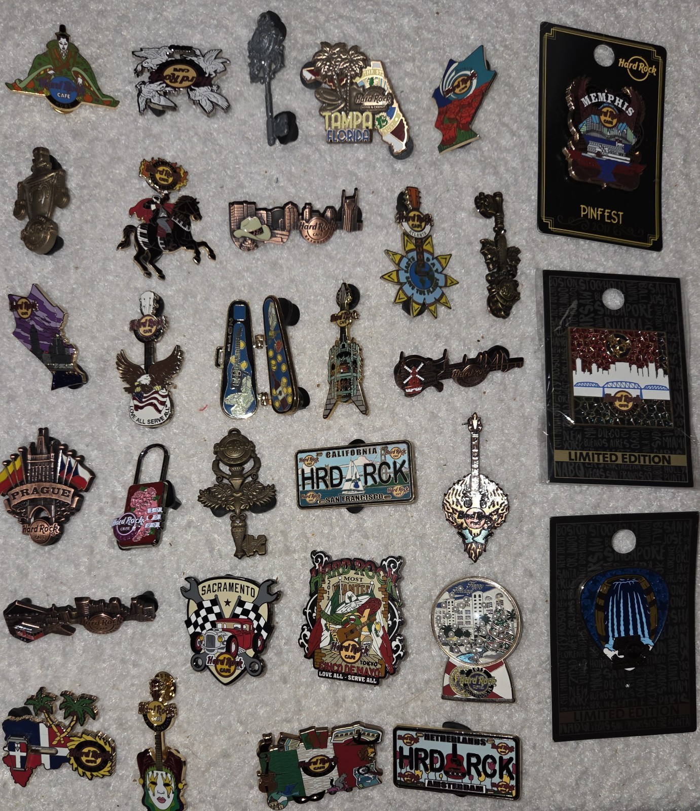 Hard Rock Cafe Pin Lot  - 31 PINS