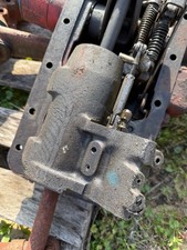 600 601 800 801 900 901 2000 4000 Ford Tractor Hydraulic Lift Cylinder W/ Gasket