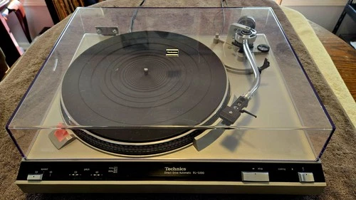 Technics Direct Drive SL-3200 Turntable, Serviced, Recapped New Covers Available