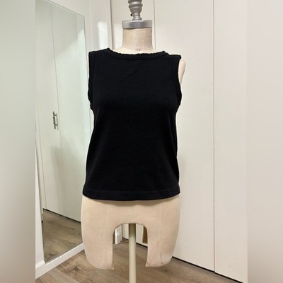 B. Friends Woman s Black Sleeveless Stretch Knit Tank Top One Size