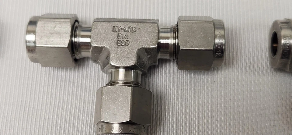 Hy-lok 316 Stainless 1/4" Tube Compression Union Tee Qty 7 - Image 2 of 4