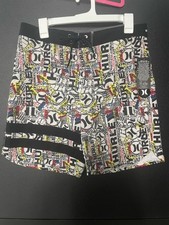 Hurley Men  s 30  Waist Logo Print Board Shorts in Multicolor