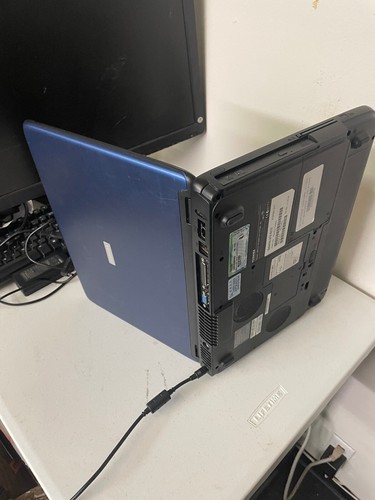 Toshiba Satellite A75 Pentium 4 HT 3,2 GHz Win XP Office 2007 #750D - Imagen 11 de 12