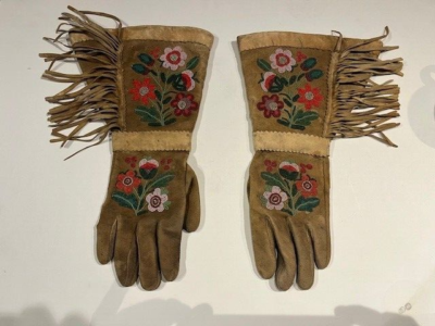 #ad Used Sioux Indian beaded decorative gloves $290.00