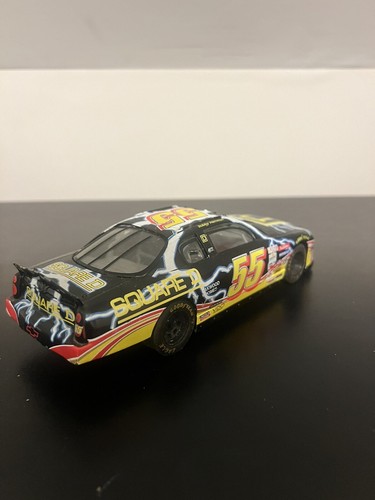 Racing Champions Bobby Hamilton #55 2000 Chevy Monte Carlo 1/24 Scale - Picture 9 of 11