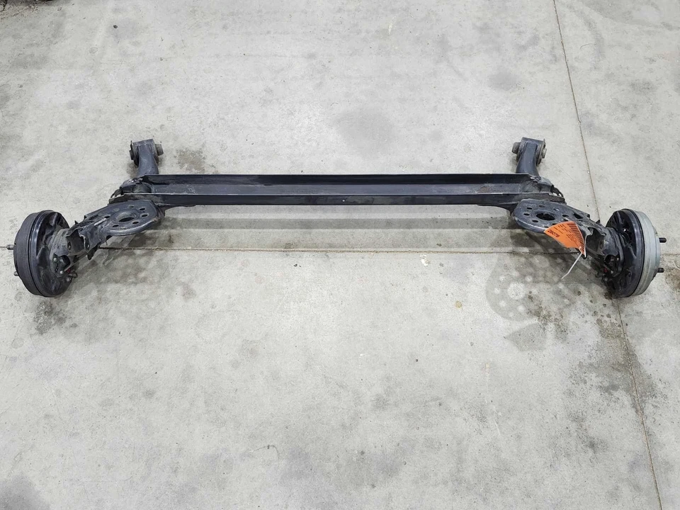 Conjunto de eje de haz trasero Mitsubishi Mirage 2014-2015 genuino OEM 4120A150 Foto 2 de 4