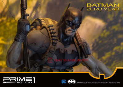 Prime 1 Studio UMMDC-01 Batman Zero Year Motorcycle DX Ver Statue