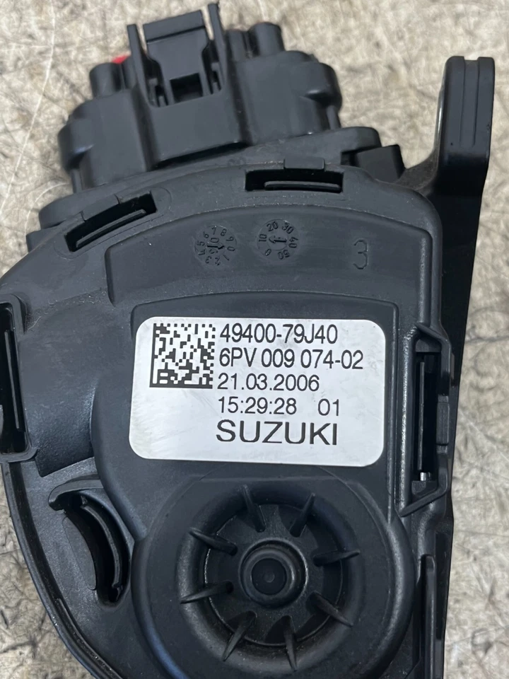 2007 SUZUKI SX4 ACCELERATOR THROTTLE PEDAL 49400-79J40 - Image 3 of 3