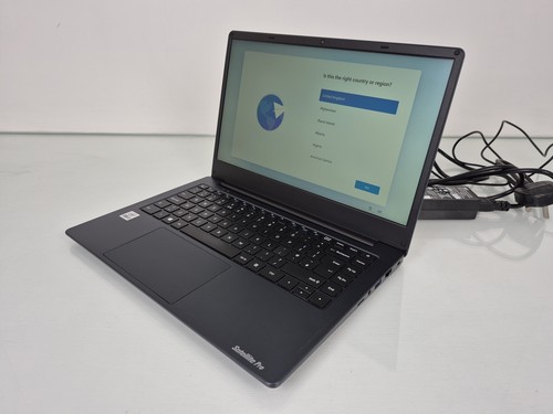 Toshiba Satellite Pro C40-H-101 14in Laptop i5-1035g1 1GHz 8GB 256GB m.2 Win 11 - Picture 2 of 8