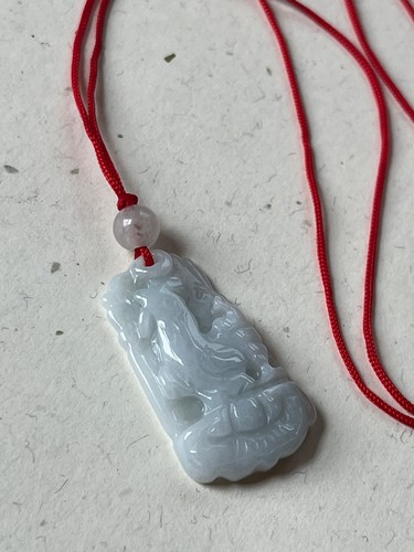 Thin Red Cord w Round Bead & Carved Light Green Stone ROOSTER Pendant Necklace - - Picture 4 of 7