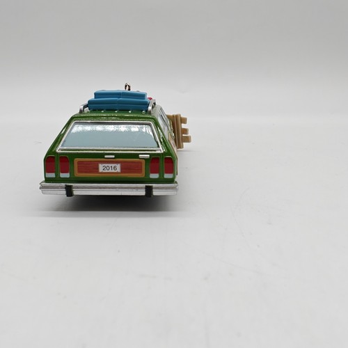 Hallmark Ornament Family Vacation Truckster Takes FLIGHT National Lampoon's - Picture 9 of 13