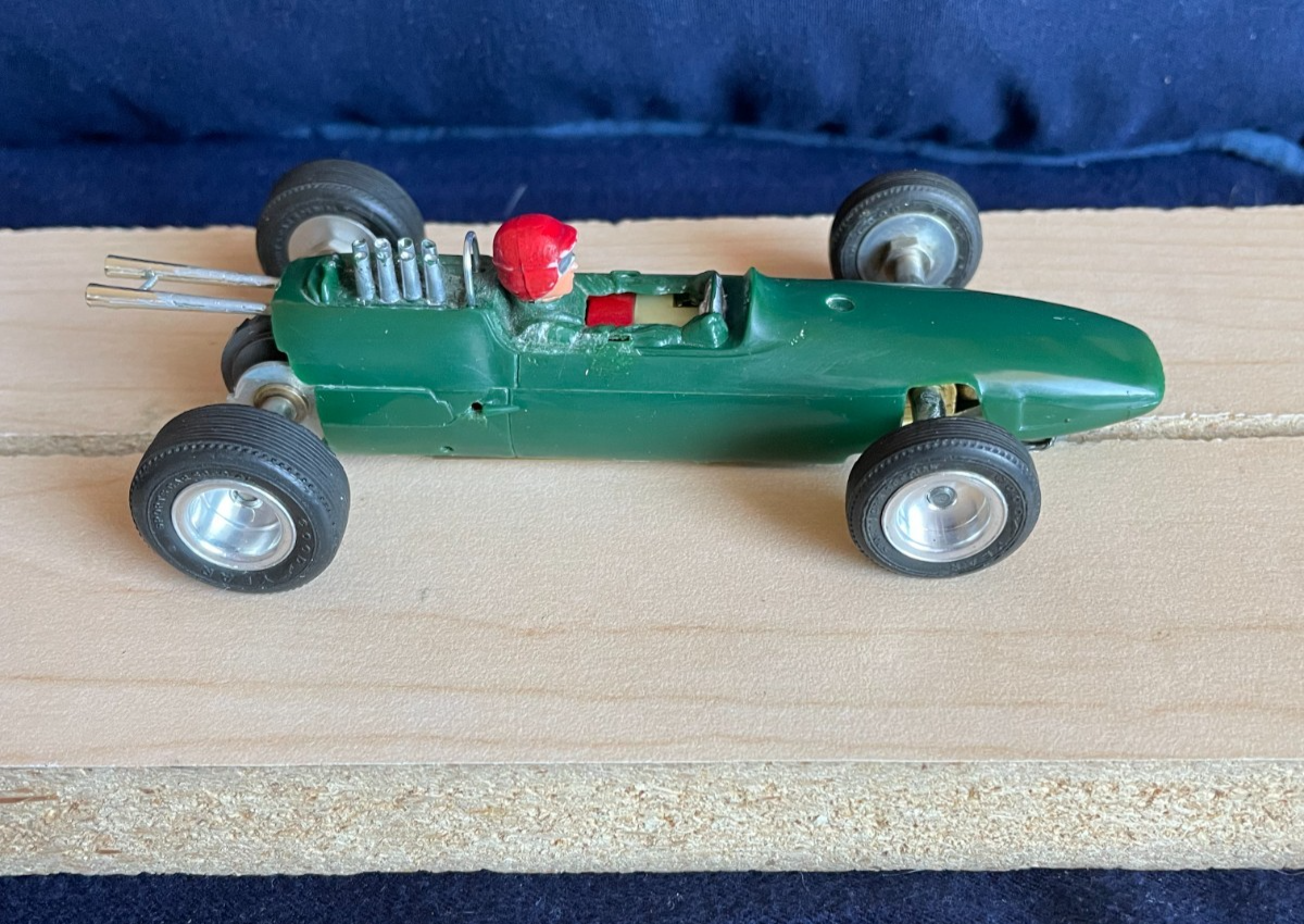 1/32 Monogram Lotus 33 GP Slot Car- with Super X-88 Motor. Clean