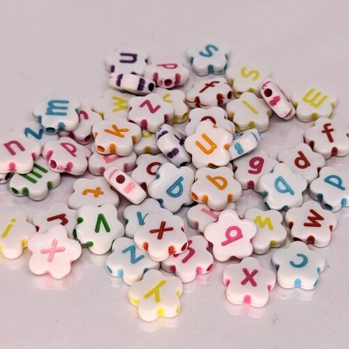 52 x white acrylic flower rainbow letter beads new for fun projects crafts T - Bild 2 von 3