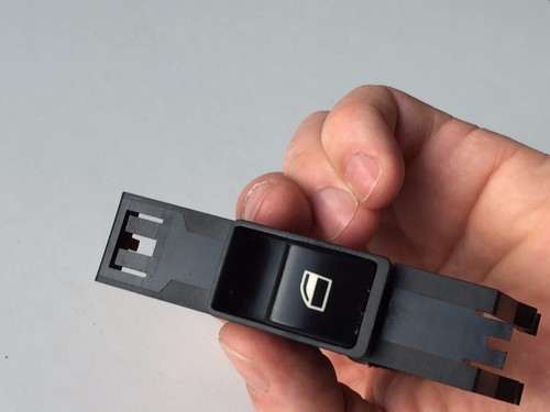 BMW E46 3er BEIFAHRERSEITE TASTER FENSTERHEBER HEBER SCHALTER MODUL