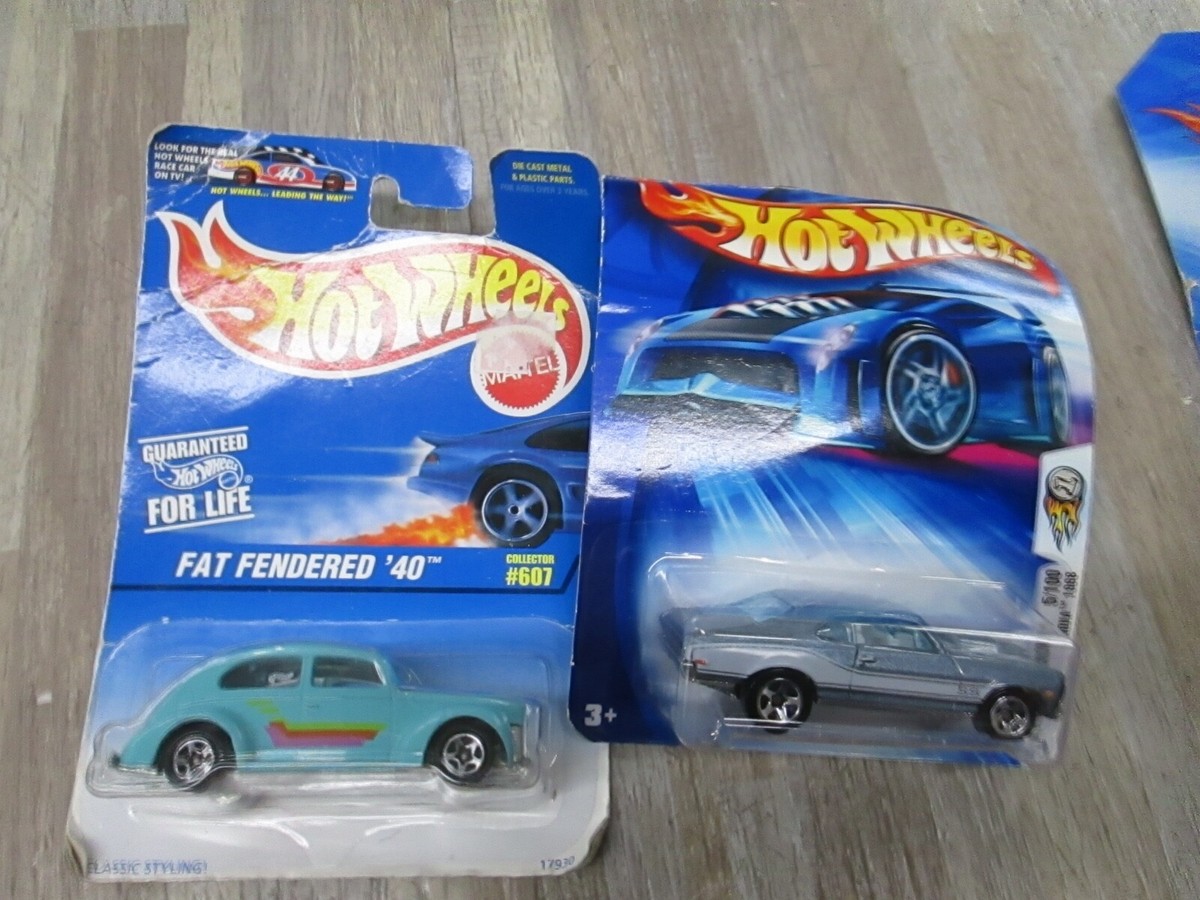12 pack Hot Wheels different color type mini car. all new sealed
