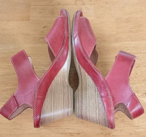 Pikolinos Wedge Sandals Red Leather Ankle 2 Straps wood grain heel Size 39 - Imagen 8 de 8