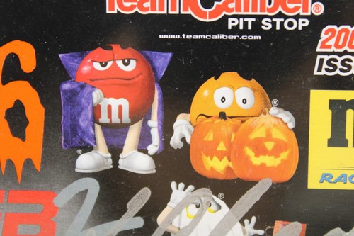 Team Caliber Pit Stop 2002 Ken Schrader #36 M&M's Diecast Nascar Car - Signed - Picture 4 of 10