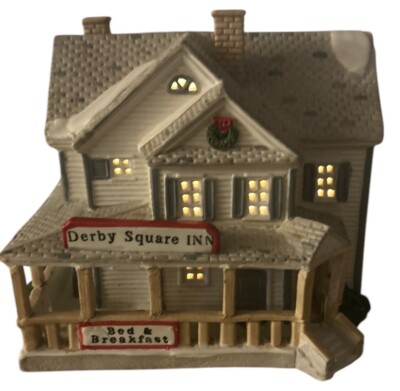 Lemax Village Derby Square Inn B & B Dickensvale Lighted Building Cord 6''H D4