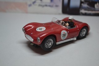 CARRERA EVO SLOT CAR MASERATI RACE CAR SLOTCAR IM MASSSTAB 1:32 OHNE BOX