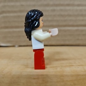 LEGO Marion Ravenwood red white minifigure Indiana Jones 7195 Ambush in Cairo