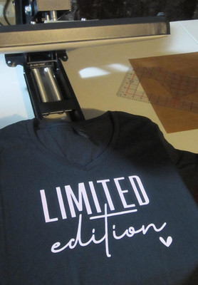 CUSTOM DTF T SHIRT (WOMEN) ON CANVAS,,GILDAN,,NEXT LEVEL (SIZES MED / LG / XL)