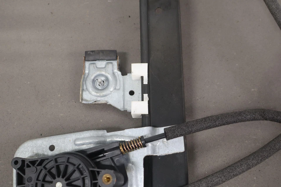 01-02 雪佛兰 GMC Crew Cab 右后电源窗调节器/电机 原始设备制造商 — 第 4/4 张图片