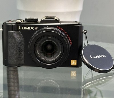 Panasonic LUMIX DMC-LX5 10.1MP 3.8X Optical Zoom Digital Camera