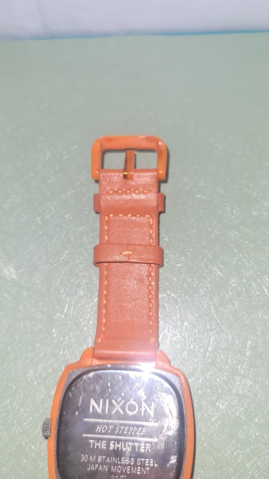 Todo Naranja Nixon Hot Stepper The Shutter Reloj Correa de Cuero Cara Cerámica Foto 4 de 4