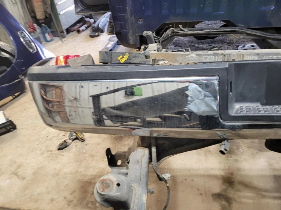 (ТОЛЬКО САМОВЫВОЗ) Хромированный задний бампер без системы помощи при парковке подходит для 16–19 TITAN XD 1 - Изображение 2 из 4