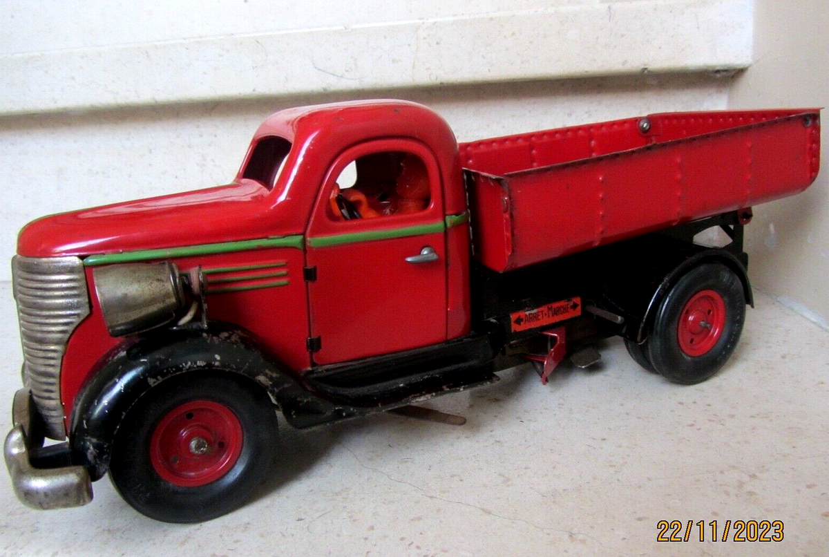 Ancien rare camion benne à friction vintage Jouet old toys tole et plastique