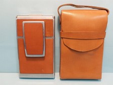 VINTAGE POLAROID SX-70 INSTANT LAND CAMERA WITH LEATHER CARRYING CASE - UNTESTED